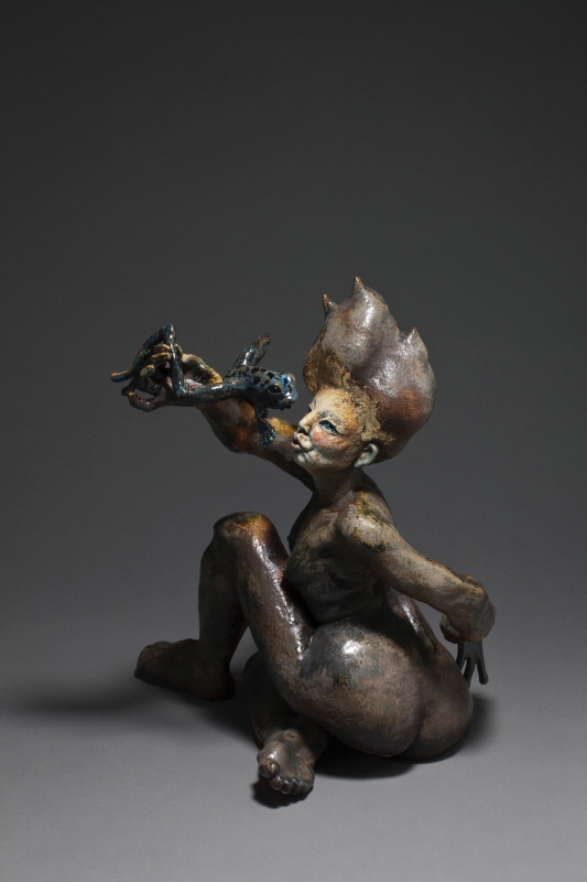 Frog Prince, 2013, ceramics, gold-leaf, 29 x 28 x 34(h)cm