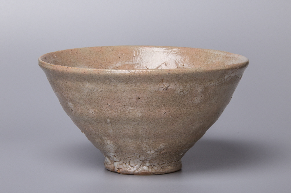 Tea Bowl (Koido type), 2017, Stone ware, wheel throwing, wood firing, 14.7x14.7x8(h)cm, Bottom 5.4(d)cm, Weight 314g