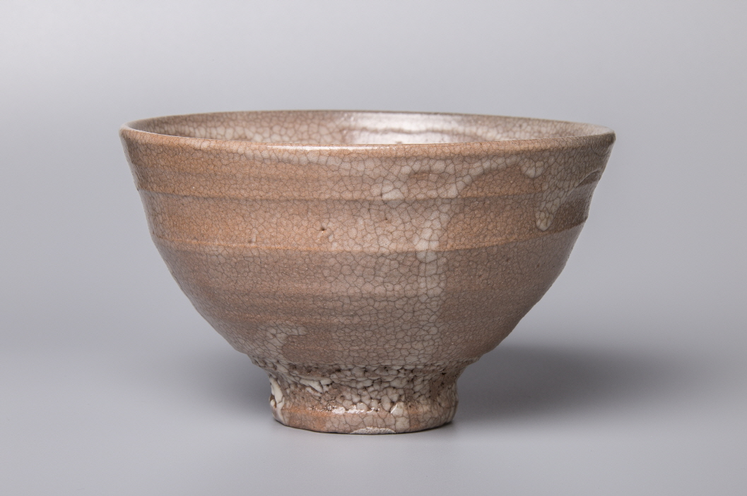 Tea Bowl (Oido type), 2018, Stone ware, wheel throwing, wood firing, 15.1x15.1x9.1(h)cm, Bottom 5.5(d)cm, Weight 356g