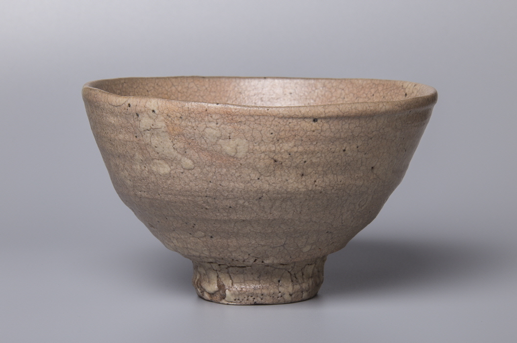 Tea Bowl (Oido type), 2019, Stone ware, wheel throwing, wood firing, 14.5x14.1x8.7(h)cm, Bottom 5.1(d)cm, Weight 349g