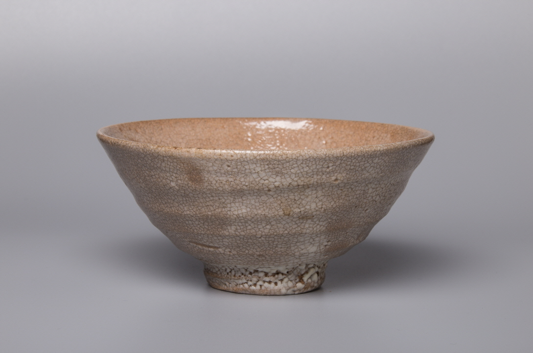 Tea Bowl (Aoido type), 2020, Stone ware, wheel throwing, wood firing, 15.2x15.3x7.1(h)cm, Bottom 5.1(d)cm, Weight 277g