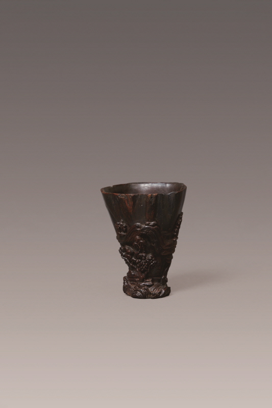 清 沉香木雕山水圖杯, H8.5 W6.6 (2)