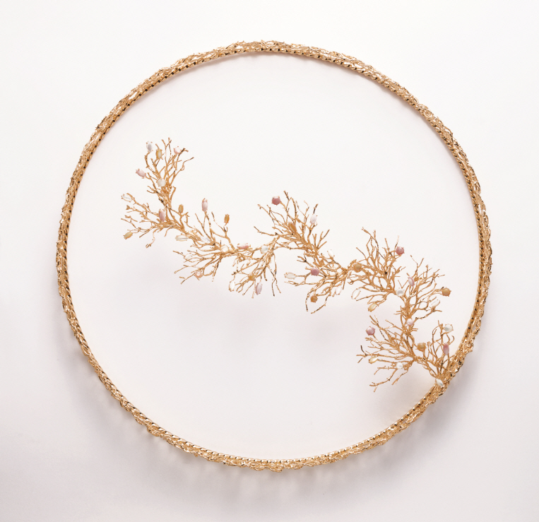Sky in the Orchard, 2019, Mother-of-pearl, 22K gold plated brass, 48(d)x10cm