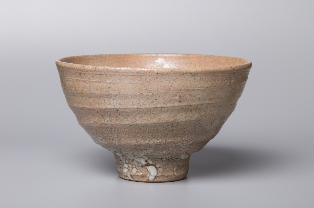 Tea Bowl (Oido type), 2017, Stone ware, wheel throwing, wood firing, 14.9x14.7x9(h)cm, Bottom 5.3(d)cm, Weight 322g