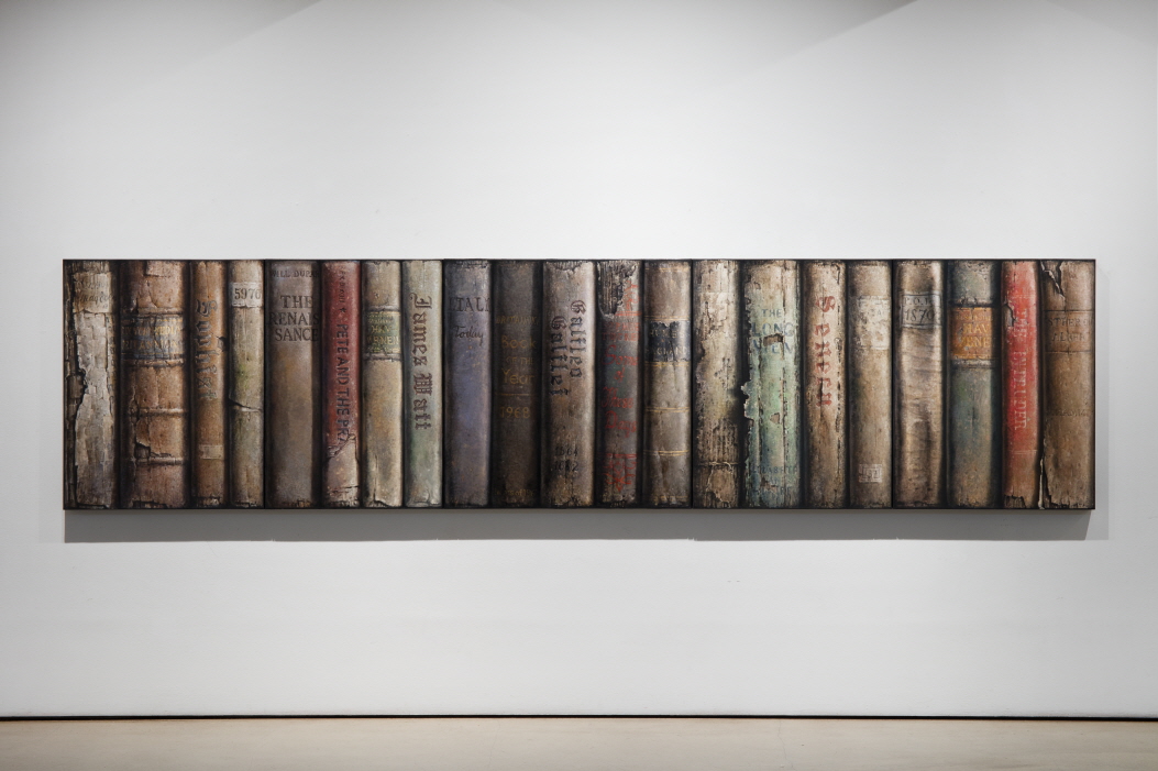 Hardbacks, 2016-2017, Oil on canvas, 91x73cm (3 pieces), 91x91cm, 91x65cm