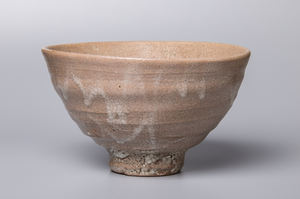 Tea Bowl (Oido type), 2018, Stone ware, wheel throwing, wood firing, 15.6x15.5x9.3(h)cm, Bottom 5.3(d)cm, Weight 362g