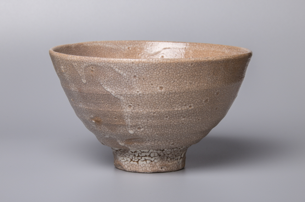 Tea Bowl (Oido type), 2020, Stone ware, wheel throwing, wood firing, 15.3x15.5x9.1(h)cm, Bottom 5.5(d)cm, Weight 344g