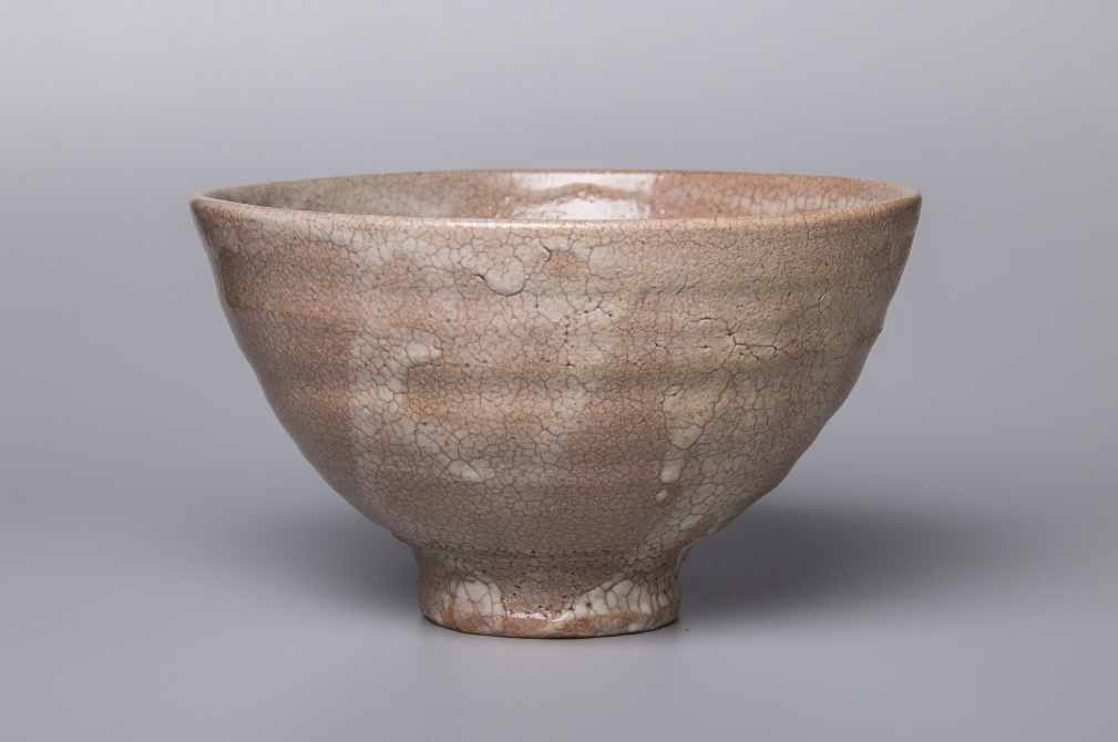 Tea Bowl (Oido type), 2019, Stone ware, wheel throwing, wood firing, 15.6x15.6x9.4(h)cm, bottom 5.4(d)cm, Weight 348g