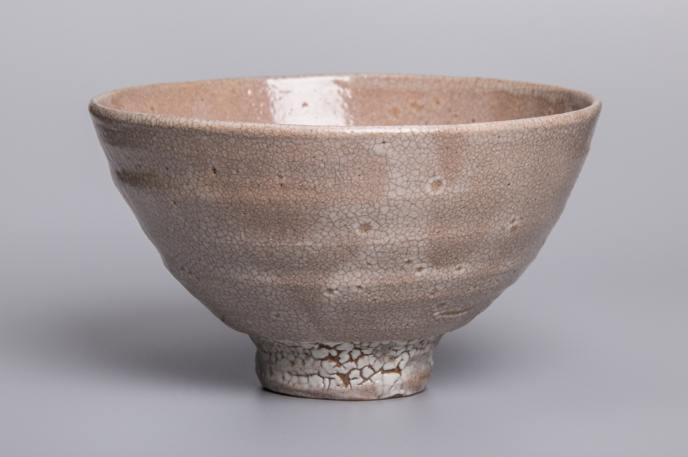 Tea Bowl (Oido type), 2020, Stone ware, wheel throwing, wood firing, 15.5x15.7x9.1(h)cm, Bottom 5.3(d)cm, Weight 371g