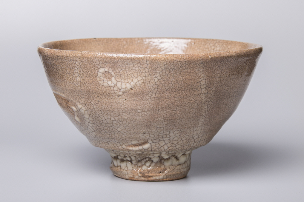 Tea Bowl (Oido type), 2017, Stone ware, wheel throwing, wood firing, 16.2x16x9.2(h)cm, Bottom 5.5(d)cm, Weight 390g