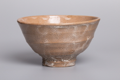 Tea Bowl (Koido type), 2020, Stone ware, wheel throwing, wood firing, 14.2x14.3x8.2(h)cm, Bottom 5.2cm, Weight 271g