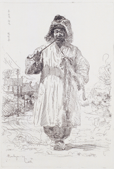 North Korean Farmer Holding a Tobacco Pipe, 1958, Etching, 22.6×15.4cm