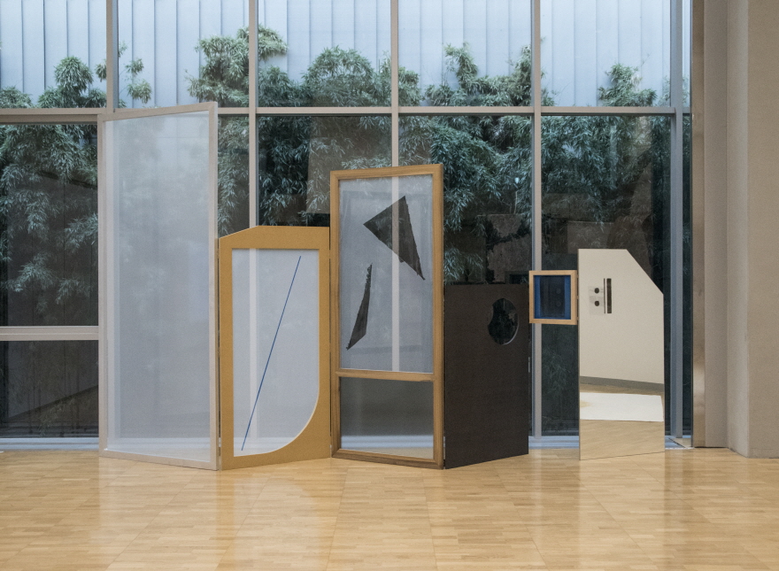 RohwaJeong, Folding Screen, 2018,Aluminium frames, colored MDF, Mansonia wood, Birch plywood, mirror, hinges, silk screen mesh, screen printing, Dimensions variable