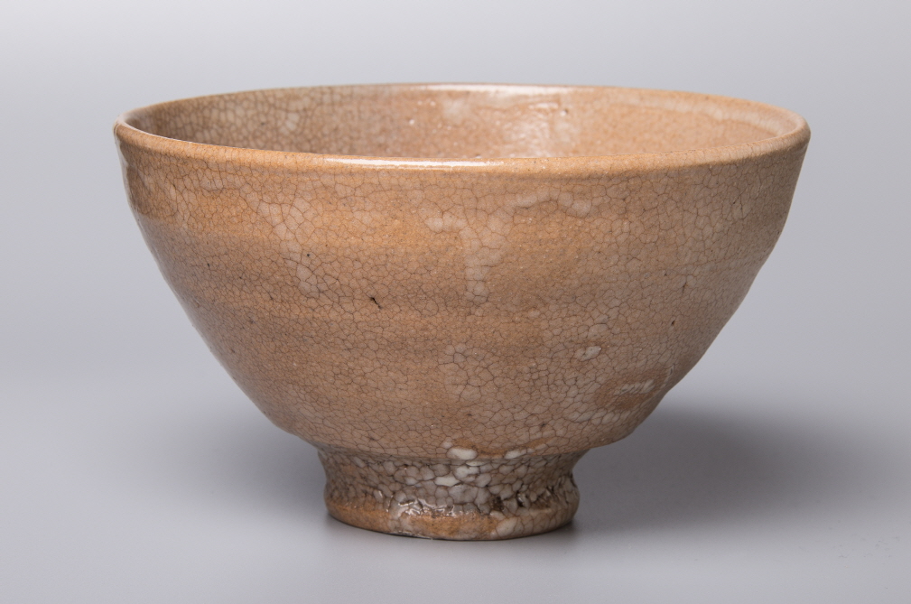 Tea Bowl (Oido type), 2020, Stone ware, wheel throwing, wood firing, 15x15.2x9(h)cm, Bottom 5.5(d)cm, Weight 365g