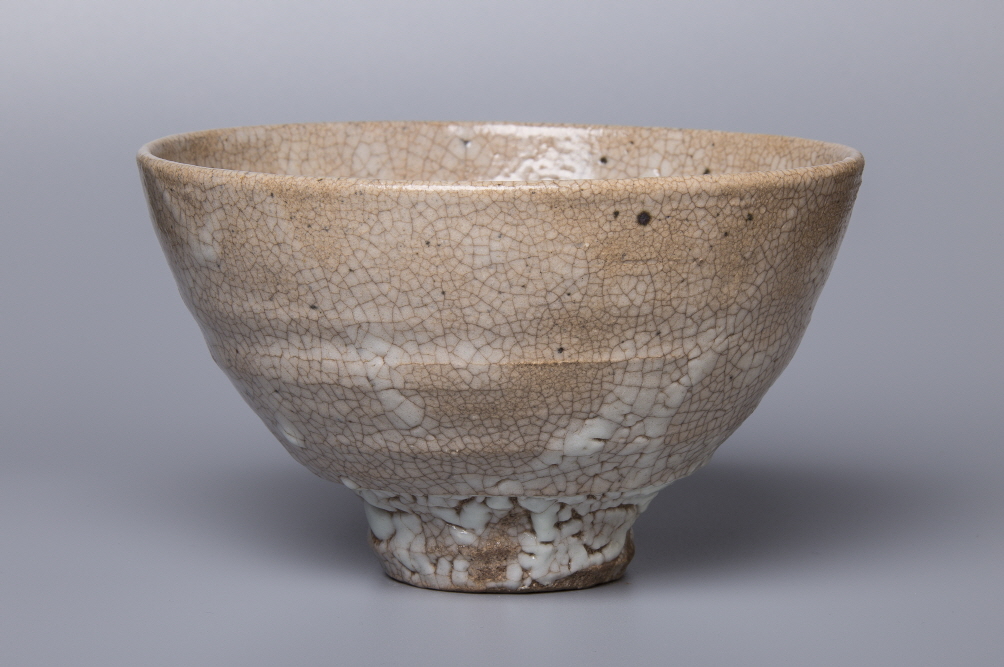 Tea Bowl (Oido type), 2019, Stone ware, wheel throwing, wood firing, 15.4x15.2x9.2(h)cm, Bottom 5.3(d)cm, Weight 353g