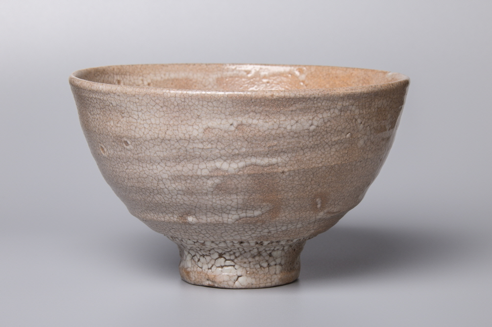 Tea Bowl (Oido type), 2020, Stone ware, wheel throwing, wood firing, 15.5x15.5x9.4(h)cm, Bottom 5.5(d)cm, Weight 355g