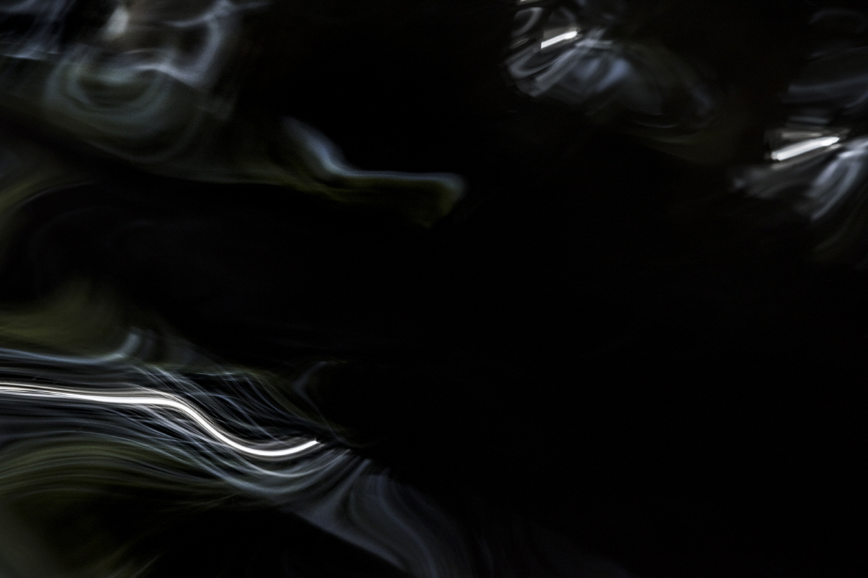 Luminescence, Here and There YL_8 (To Imbue through a Single Quiver), 2016, Archival Pigment Print, 80x120cm
