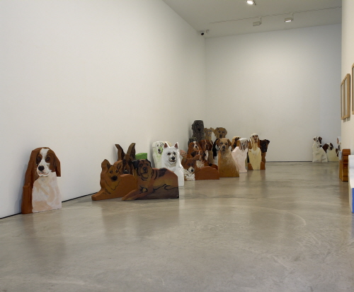 YOON Suknam Dogs are dreaming 2010 Acrylic on Wood installation