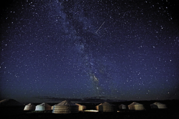 Galaxy Lives in the Gobi, 2012, Pigment print, 50.6x70cm