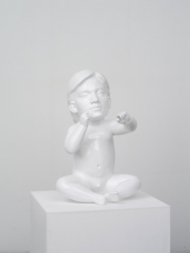 Baby, 2005, Fiberglass, 78x54x47cm